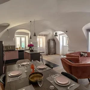 Le Manoir, Beryl Apartment