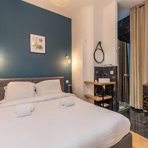 Off Majesti In Montmartre - Rue Pierre Fontaine Apartment