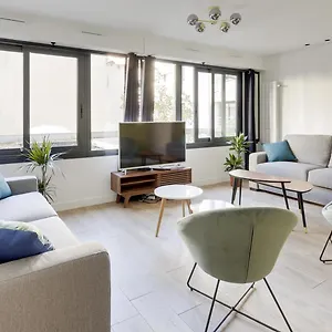 173 Eiffel - Superb In Paris. Apartment